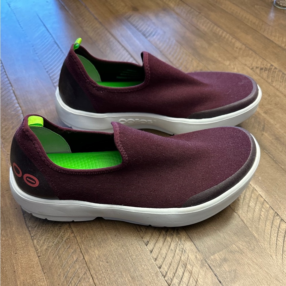 women’s OOmg eeZee Low Shoe